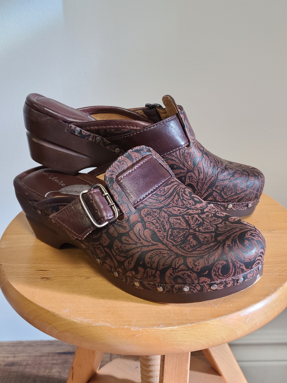 Nurture Floral Leather Clogs in Dark Brown